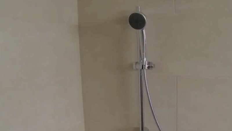 установка грнитуры в душевой кабины